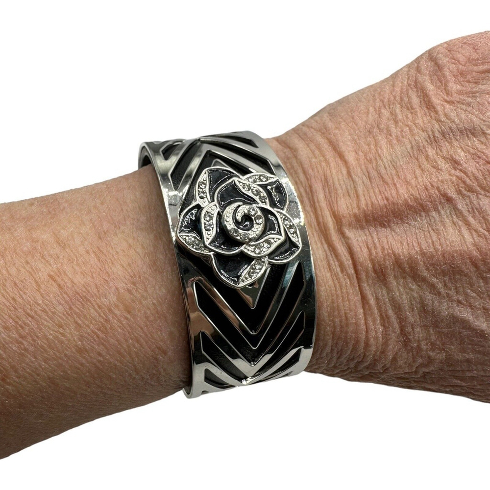 Black Rose & Silver Metal Cuff Bracelet 18mm Sparkling Flower Snap Jewelry NWT